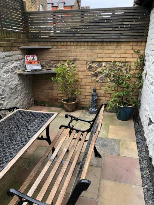 Trendy 3 Bedroom Home Close To Margate Beaches Bars Resturants 2 Night Min Stay Westgate-on-Sea Exterior photo